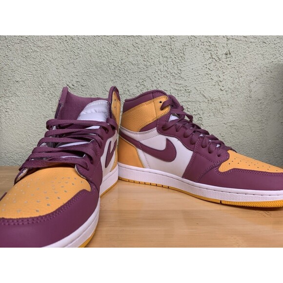 Size 12 Nike Air Jordan 1 Retro High OG Brotherhood 555088-706 Sz12 main image 13